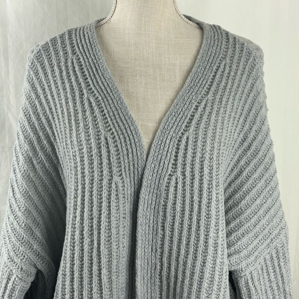 SHEIN Gray Balloon Sleeve Open Front Cardigan Sweater Large Knit Cozy EUC - Picture 4 of 11